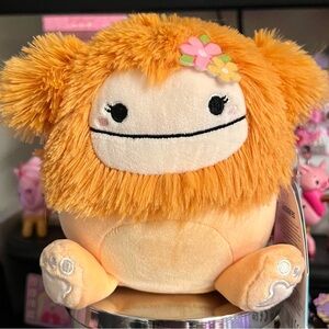 Shasta the Orange Bigfoot with Flowers 5" Squishmallow